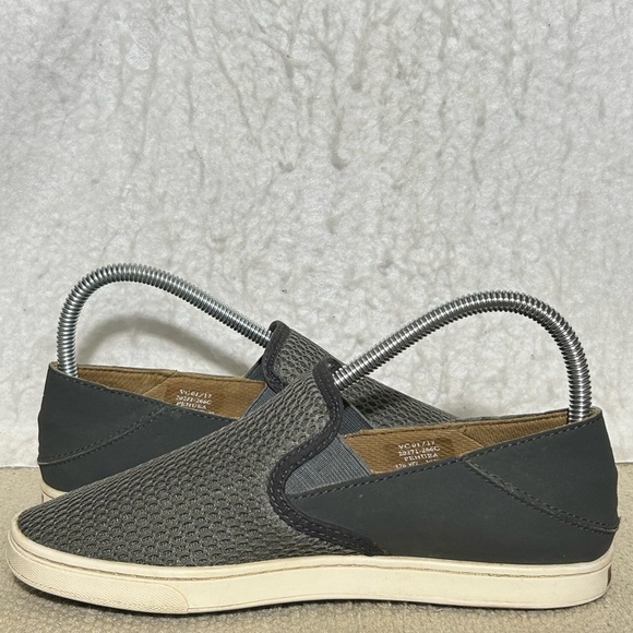 OluKai Womens Grey Pehuea Breathable Comfort Slip On Sneakers Shoes SZ US 7 - Picture 7 of 11